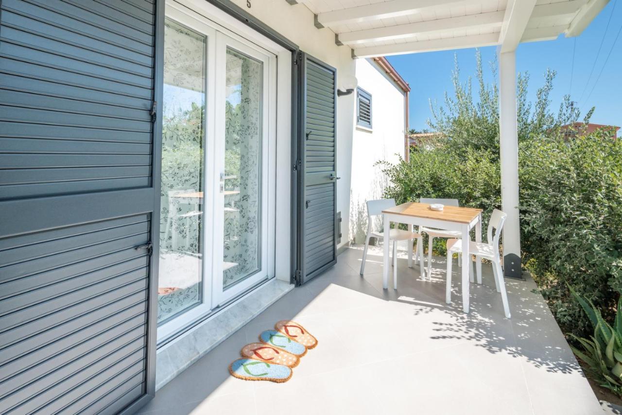 B&B Lo&G Lascari Extérieur photo