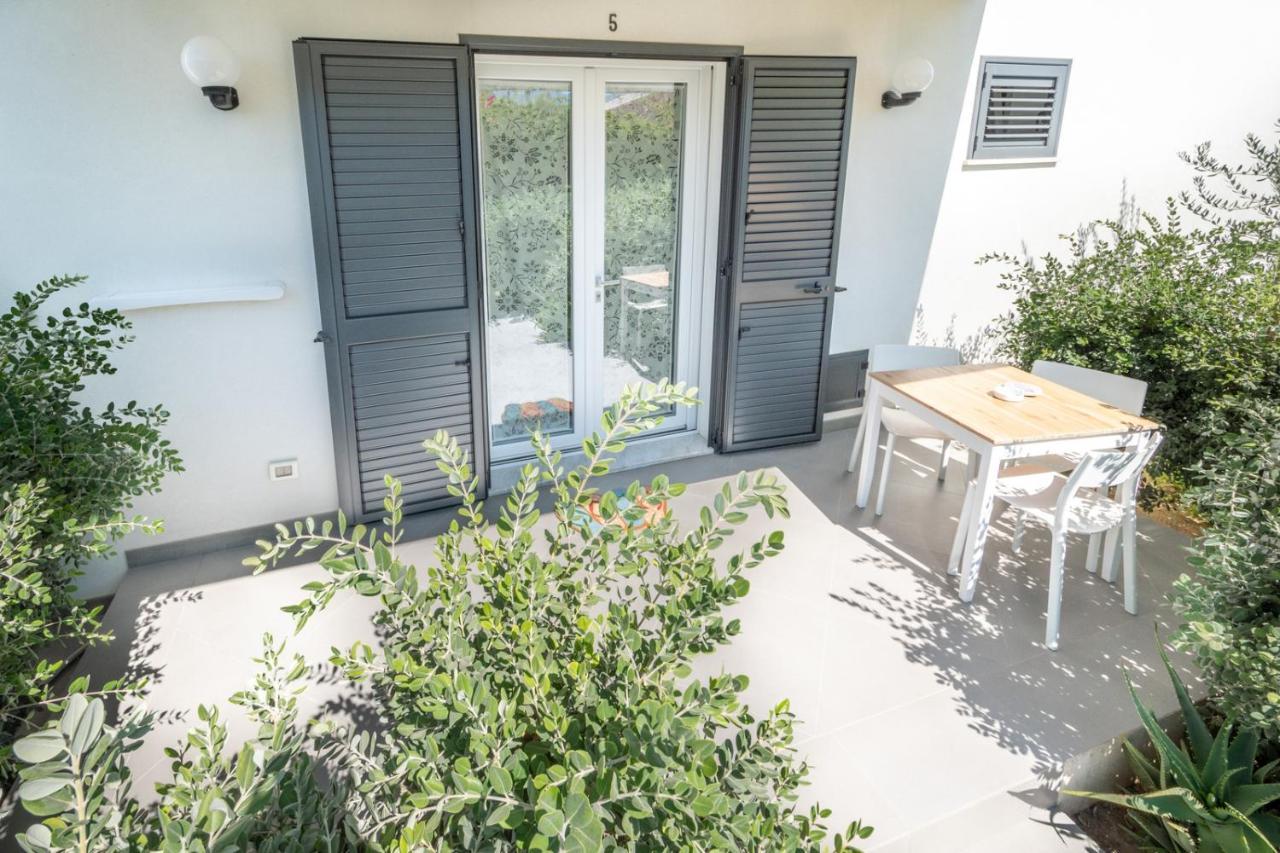 B&B Lo&G Lascari Extérieur photo