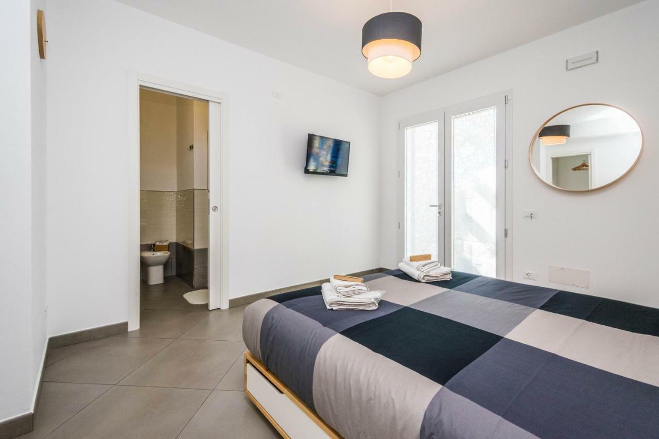 B&B Lo&G Lascari Extérieur photo