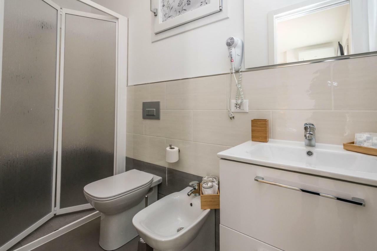 B&B Lo&G Lascari Extérieur photo