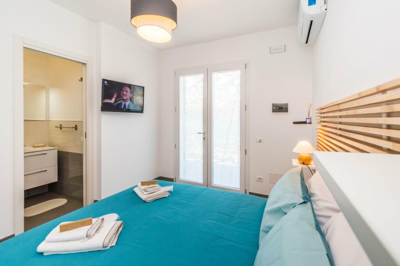 B&B Lo&G Lascari Extérieur photo