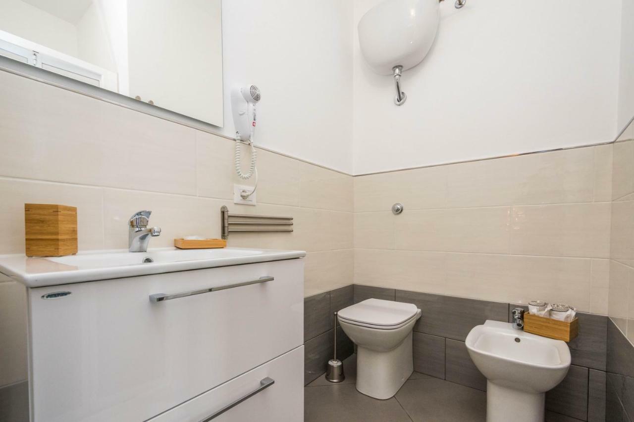 B&B Lo&G Lascari Extérieur photo