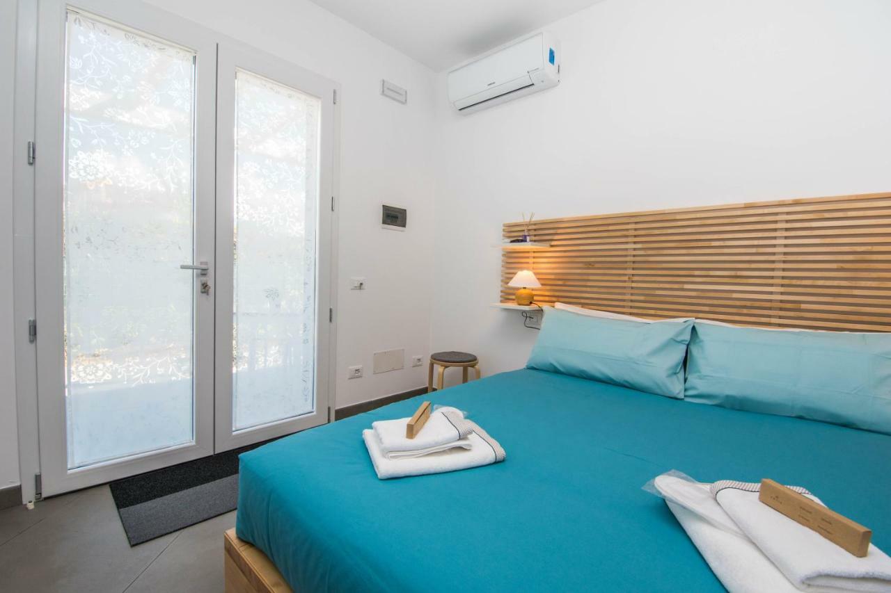 B&B Lo&G Lascari Extérieur photo